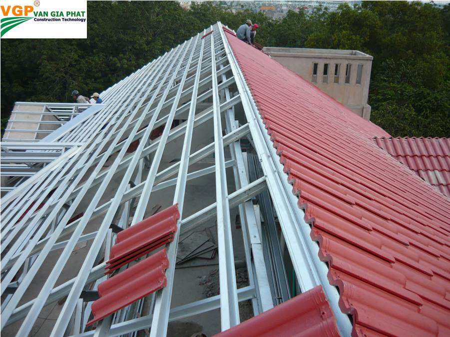 Thi công mái ngói 